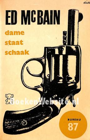 0978 Dame staat schaak